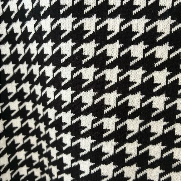NWT Houndstooth Knit Long Open Front Cardigan - Picture 6 of 7